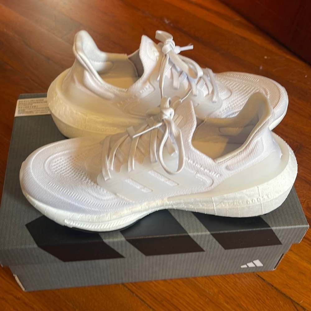 Adidas Ultraboost 23